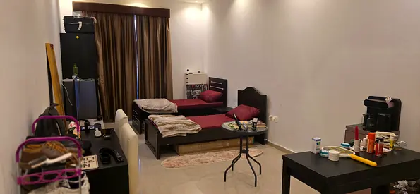 Superb Studio Sharing Just 3 male Executive in one studio bed space