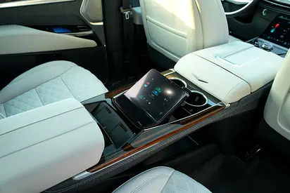 2026 Cadillac ESCALADE — миниатюра 17