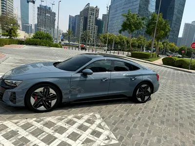 صورة 5 لـ 2023 AUDI E-TRON GT