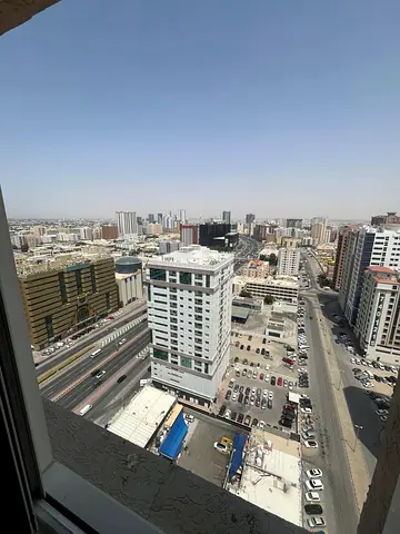 غرفتين وصالة في النعيمية 2 | أمام فسخاني السماك | غرفتان ماستر | إطلالة مفتوحة | بلكونة | تكييف مركزي | 40 ألف