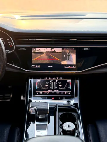 صورة 8 لـ 2020 AUDI RS Q8