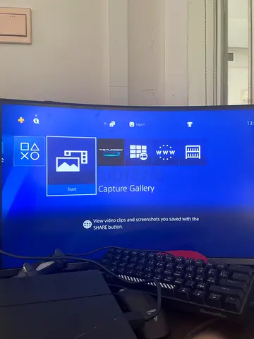 PlayStation 4 console used - working condition only will give hdm ps4