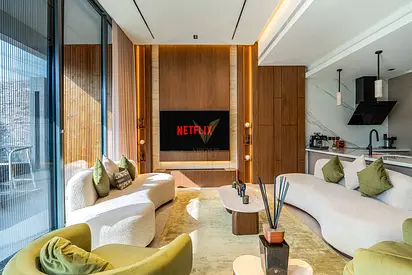 BESPOKE CUSTOMISED - UPGRADED | 4BR+M VILLA
