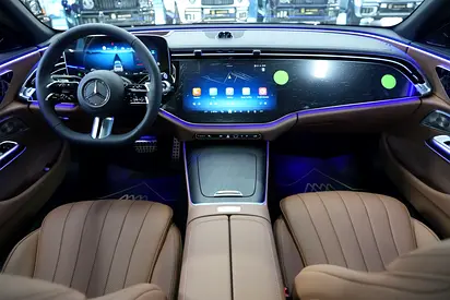 Mercedes-Benz E-Class E 300, миниатюра 8