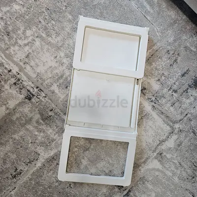 White Plastic foldable table for study and work