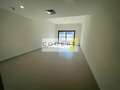 Walk from Grocery | Vacant End Sept | Single Row