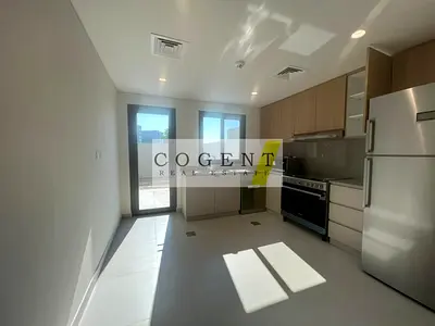 Walk from Grocery | Vacant End Sept | Single Row
