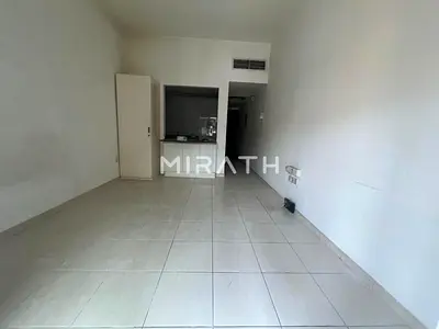 STUDIO I| FAMILY ONLY || CLOSED KITCHEN || NEEAR METRO