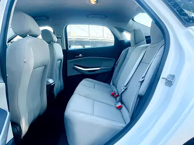 صورة 16 لـ 2020 FORD ESCORT