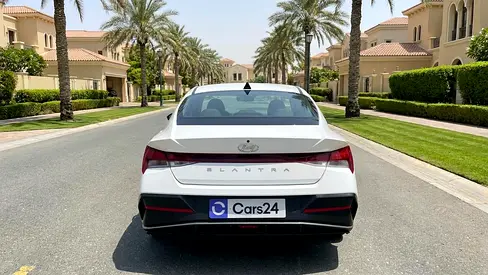 2025 Hyundai ELANTRA 照片 4