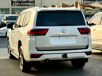 صورة 10 لـ 2023 Toyota LAND CRUISER