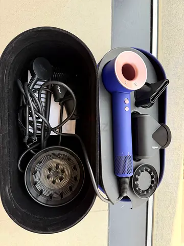 Special Edition Dyson Supersonic Vinca Blue/Rosé – Excellent Condition + Full Set