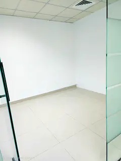 OFFICE FOR RENT, METROPOLIS TOWER, BUSINESS BAY 880 sqft ,Efficient layout with multiple cabins(Attr