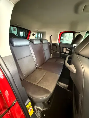 2015 Toyota FJ CRUISER — миниатюра 9