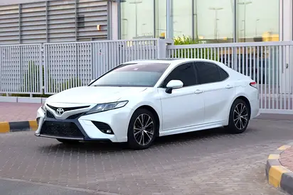 Toyota Camry 2020 GCC specs