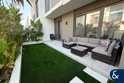 Opposite Amenities | Fully Upgraded | 3 Bed