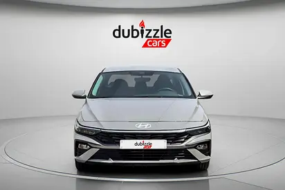 2025 Hyundai ELANTRA 照片 2