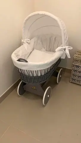 Vintage-style Grey & White Baby Bassinet Pram -Big Size