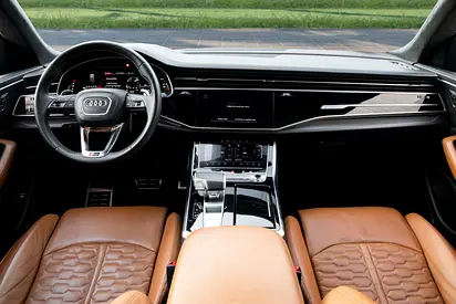 2023 AUDI RS Q8 photo 8