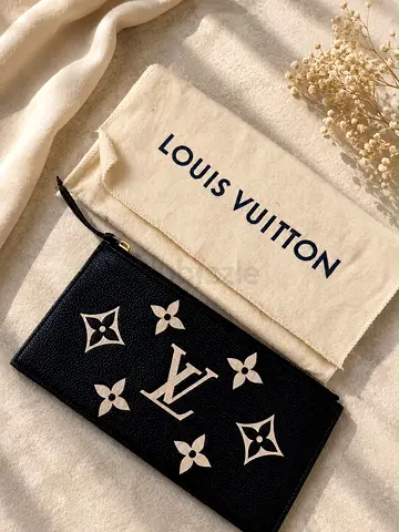 Pre-owned Louis Vuitton Black Monogram Continental Wallet — Excellent Condition
