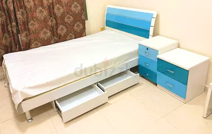 Single bed including Mattress + 2 side table drawers