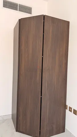 Elegant Corner wardrobe