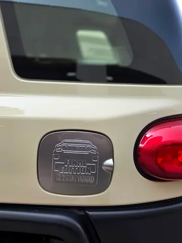 صورة 5 لـ 2023 Toyota FJ CRUISER