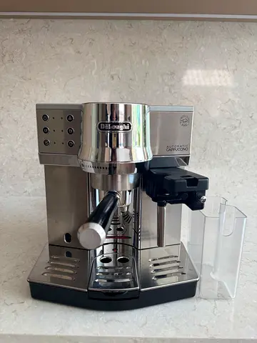 Delonghi Espresso Machine with Frother