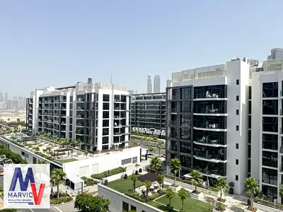 3BR Apartment | Pool & Burj Khalifa View| Vacant on sale