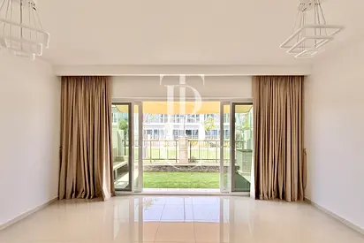 Stunning 4 Bedrooms | Single Row | Park Facing