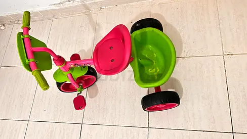 Pink toddler tricycle - excellent condition