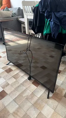 43inch LED TV - Good Working Condition (stand included)
