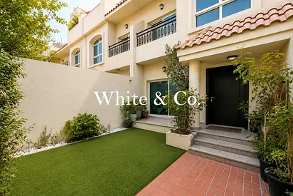 Luxury Upgraded 3BR villa|Partly furnished