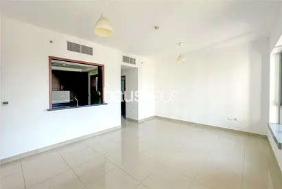 Large Layout | Bright Space | Prime Downtown Blvd