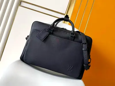 Louis vuitton Weekender bag