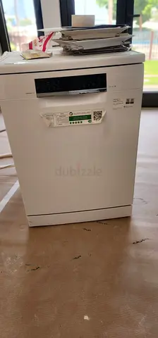 Latest Model BOSCH Series 6 WiFi Connect Three Rack Dishwasher White