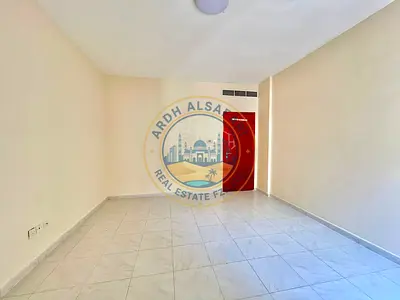 LUXURY 2BHK APARTMENT Full family building with balcony 1600Sqft
