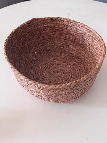 Handmade Woven Seagrass Basket - Medium Round Storage Bowl