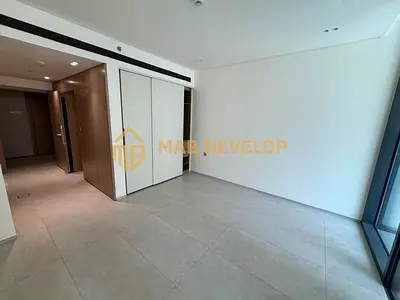 Vacant | Large Layout | Premium Amenities