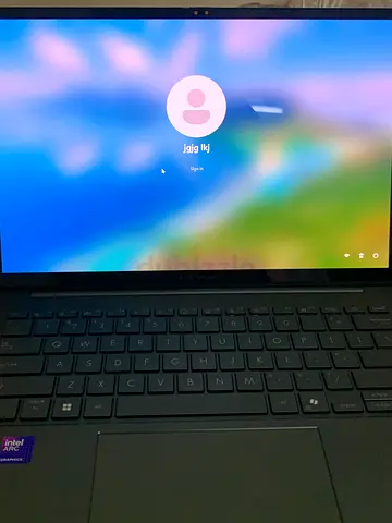 ASUS Zenbook 14 oled Laptop