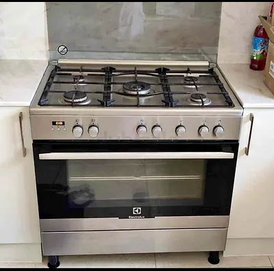 Electrolux 90x60cm top gass oven electric cooking range for sale