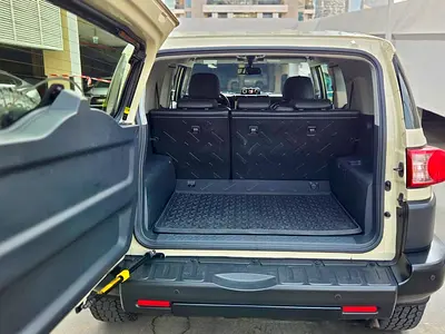 صورة 15 لـ 2023 Toyota FJ CRUISER