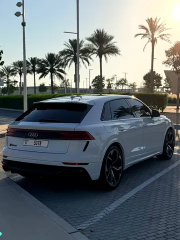 صورة 2 لـ 2020 AUDI RS Q8