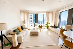High floor | Negotiable | Fountain view