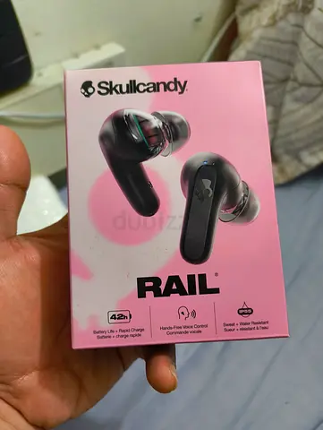 Skull Candy earbuds