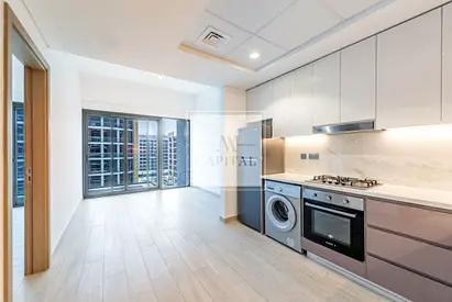 Vacant | Spacious | Chiller Free l Mid-Floor