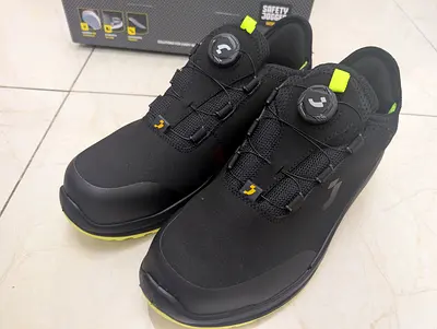 SAFETY SHOES- Composite Toe