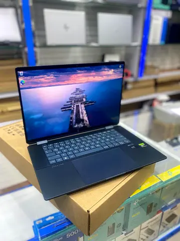 HP SPECTRE 16 X360 TOUCH ULTRA 7/4050 NVIDIA GRAPHICS(open box)