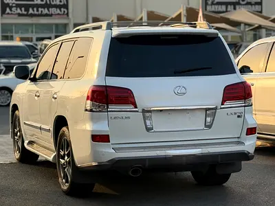 2015 Lexus LX-SERIES 照片 9