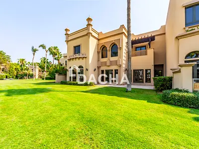 Frond Living | Beach Access | Private Garden